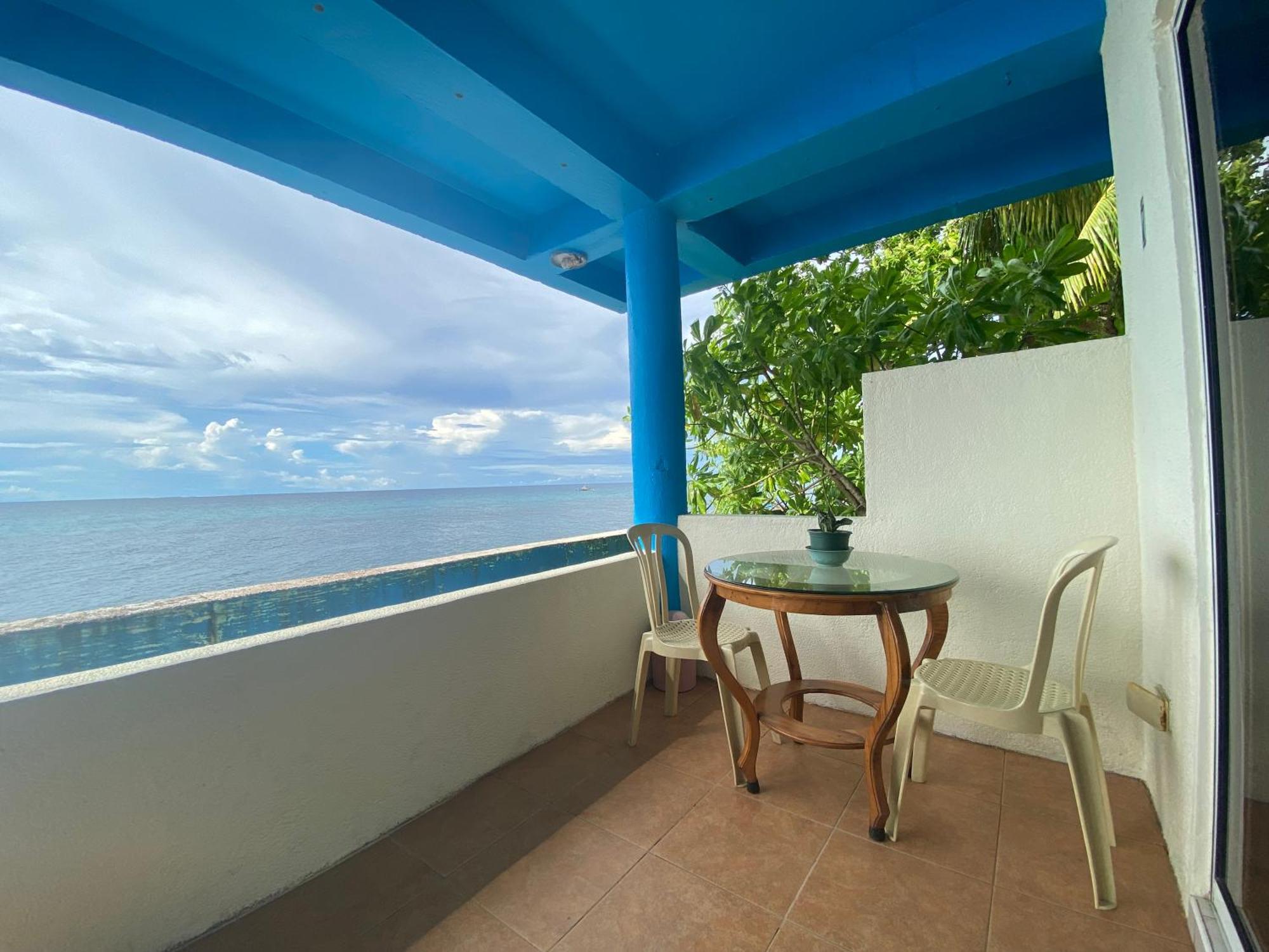 Camiguin Island Golden Sunset Beach Club Mambajao Extérieur photo