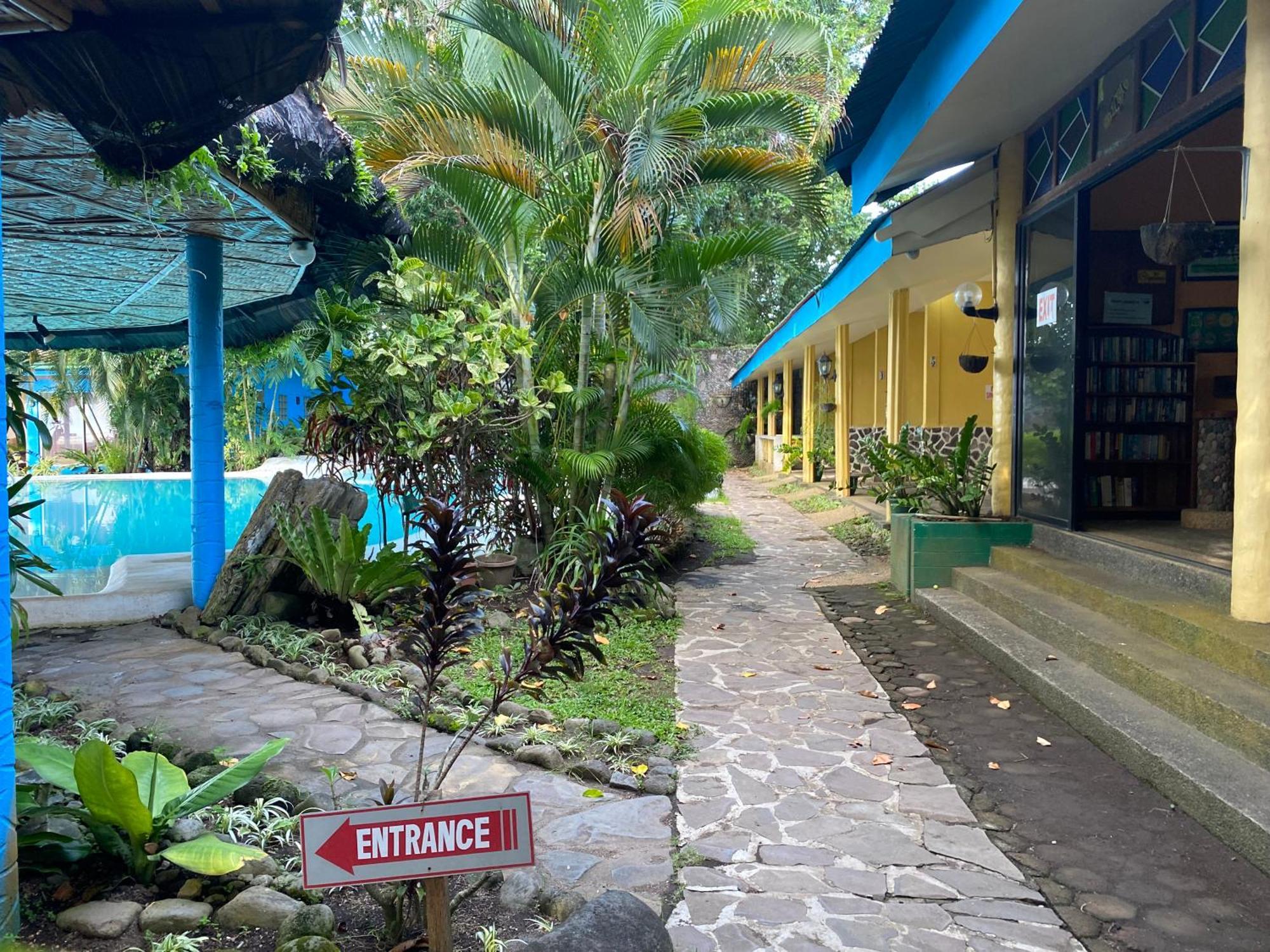 Camiguin Island Golden Sunset Beach Club Mambajao Extérieur photo
